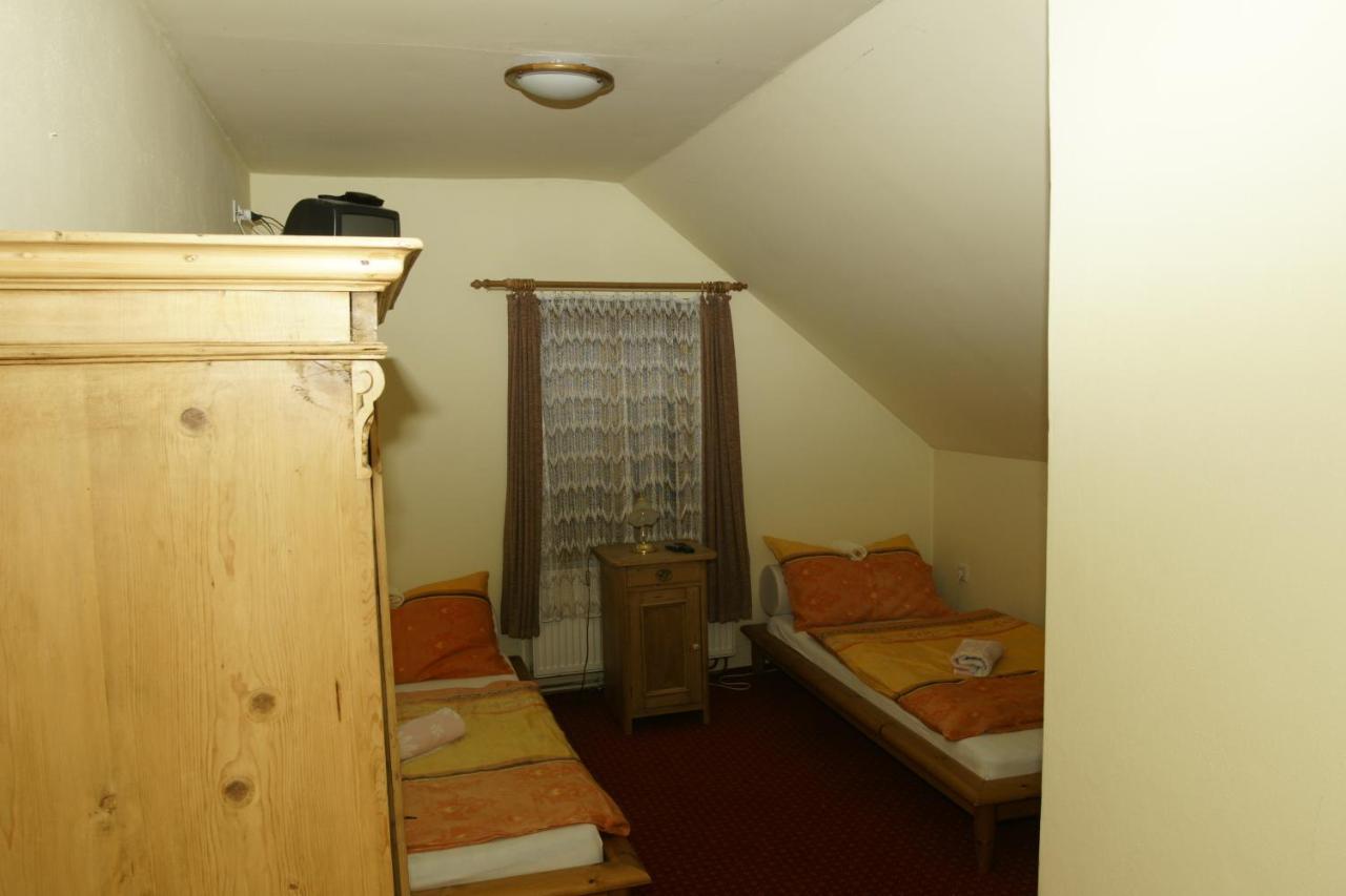 Hotel U Zlateho Andela Pardubice Quarto foto